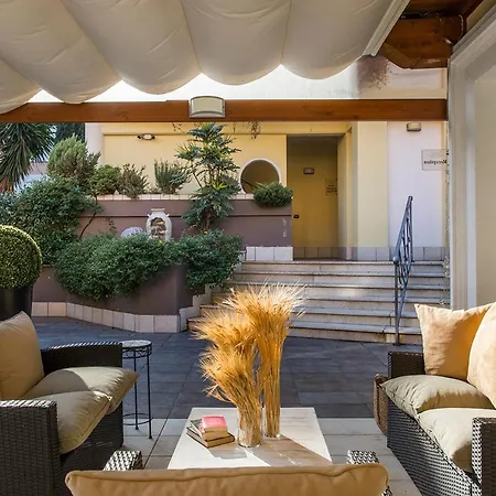 Patrizia Romana Palace 4*
